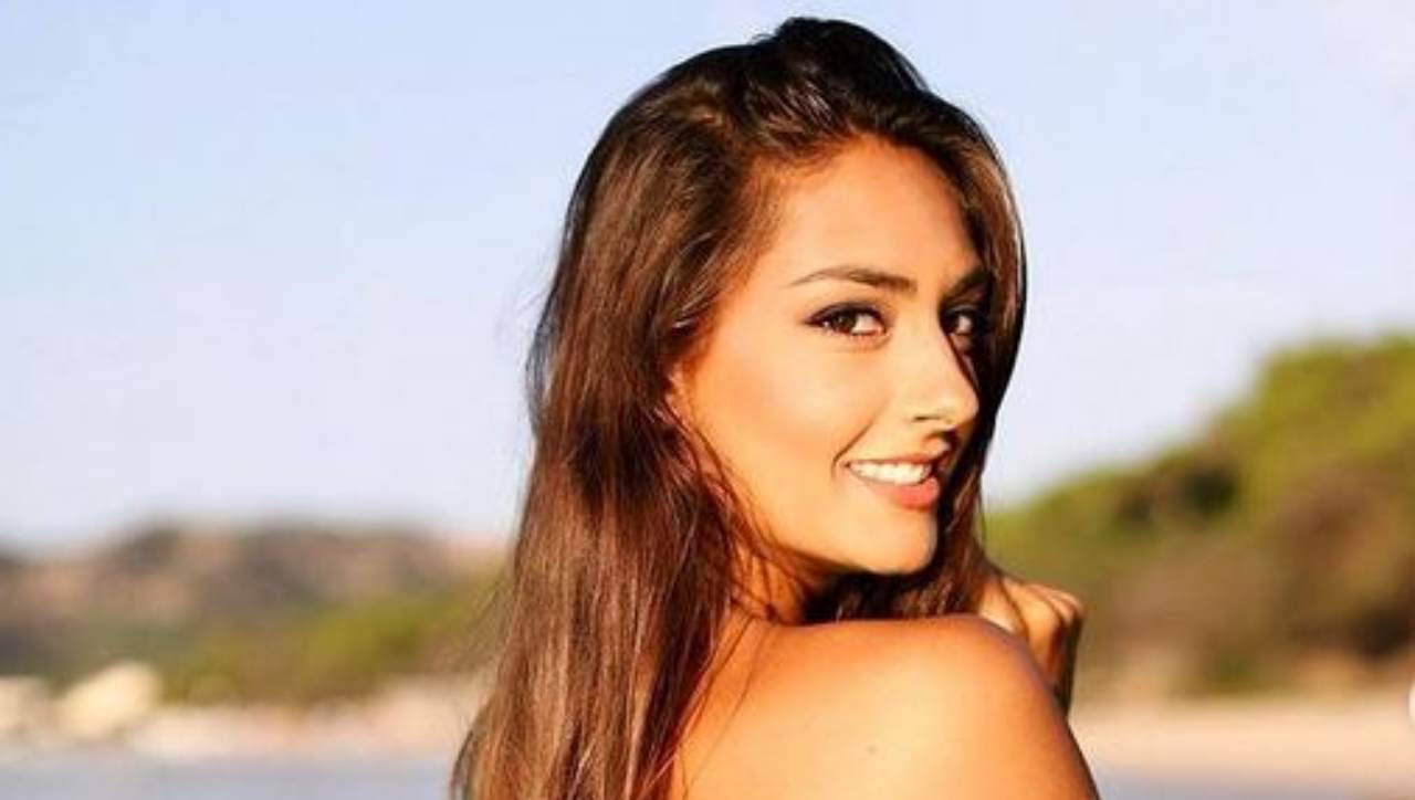 Amici la foto in bikini di Beatrice Mechilli conquista i fan