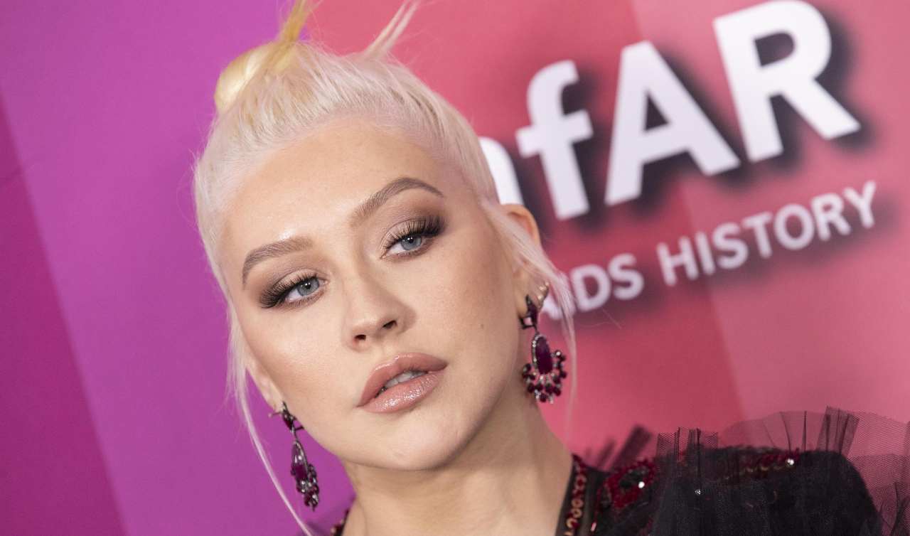 christina aguilera vestito