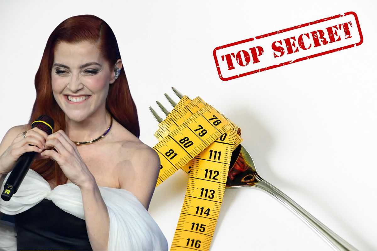 Noemi, scritta top secret e forchetta con centimetro